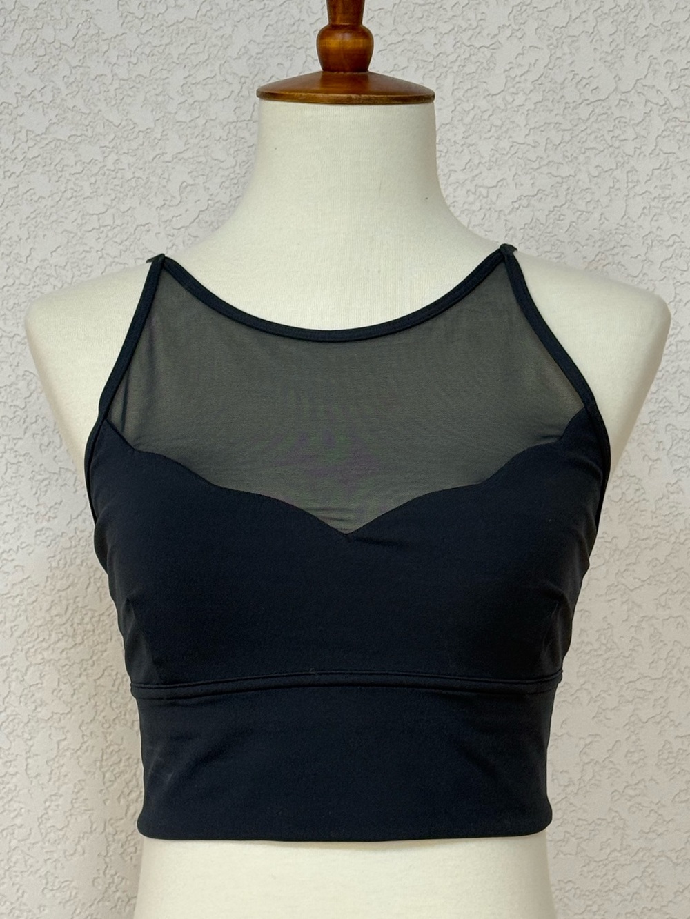 Lululemon shadow blue mesh scallop Adore Your Core sportsbra